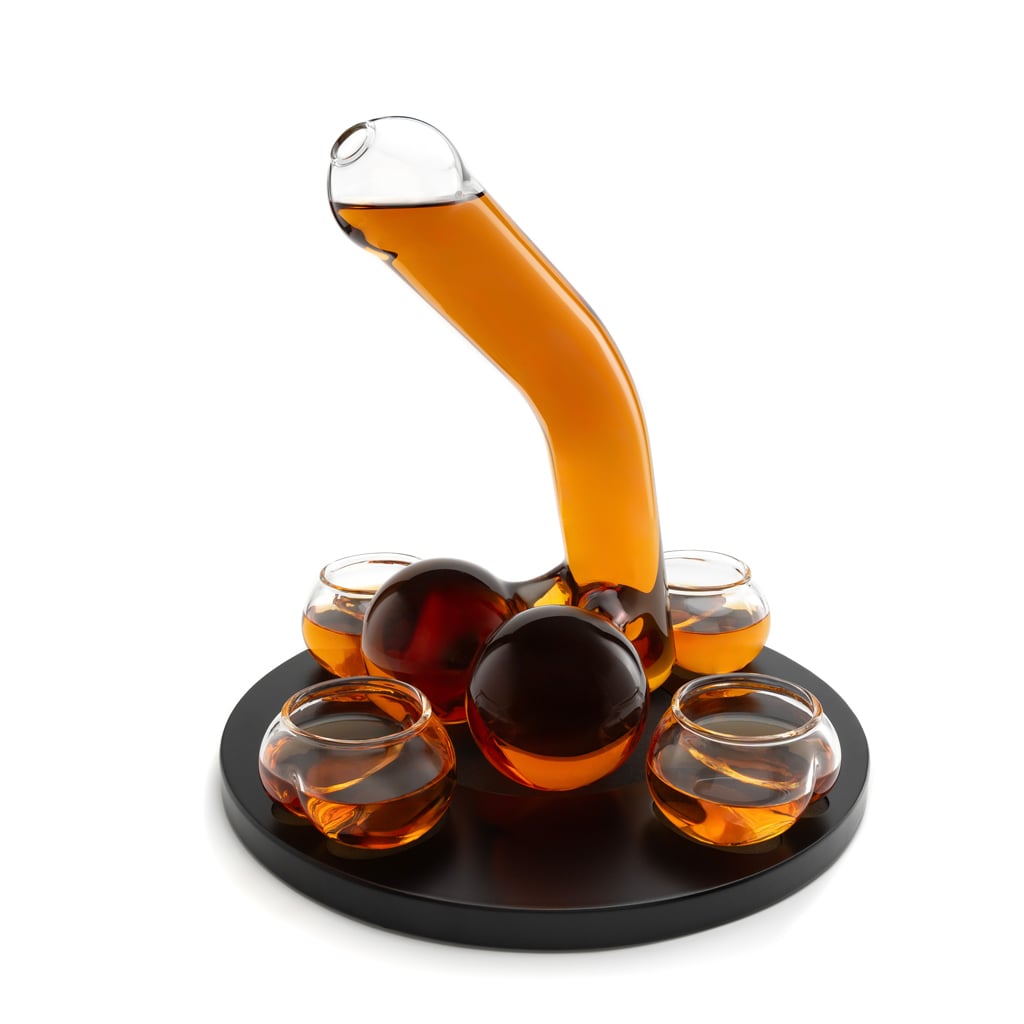 Don Vassie Penis Decanter 850ml with 4 shot glasses 140ml and a rich classic wooden base