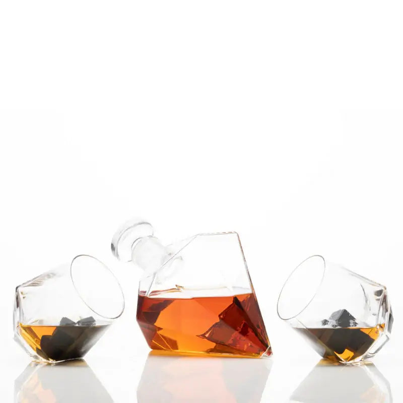 Don Vassie diamond shaped whiskey decanter set with 2 glasses and a luxury wooden stand