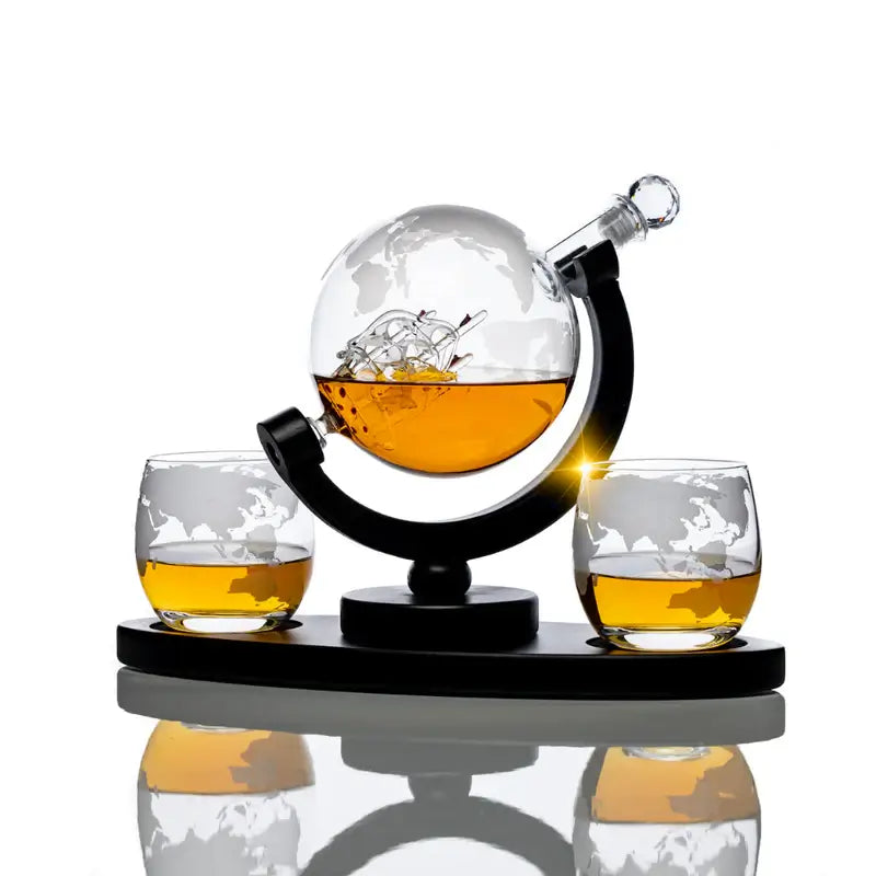 Don Vassie Etched Globe Whisky Decanter Set